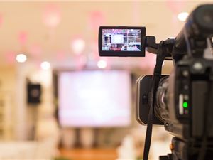 当大学老师组团在抖音开网课