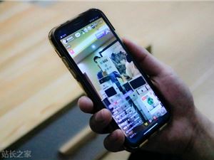 抖音带货榜首董先生日销售额是东方甄选4.5倍