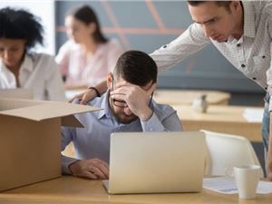 英国将修改《在线安全法案》对成年人“合法但有害”内容的限制