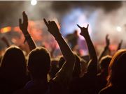 “绝命毒师”辛吉飞怒怼客服：亲手注销600万粉丝抖音号