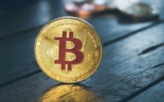 比特币跌破30000美元(比特币暴跌3000 美元)